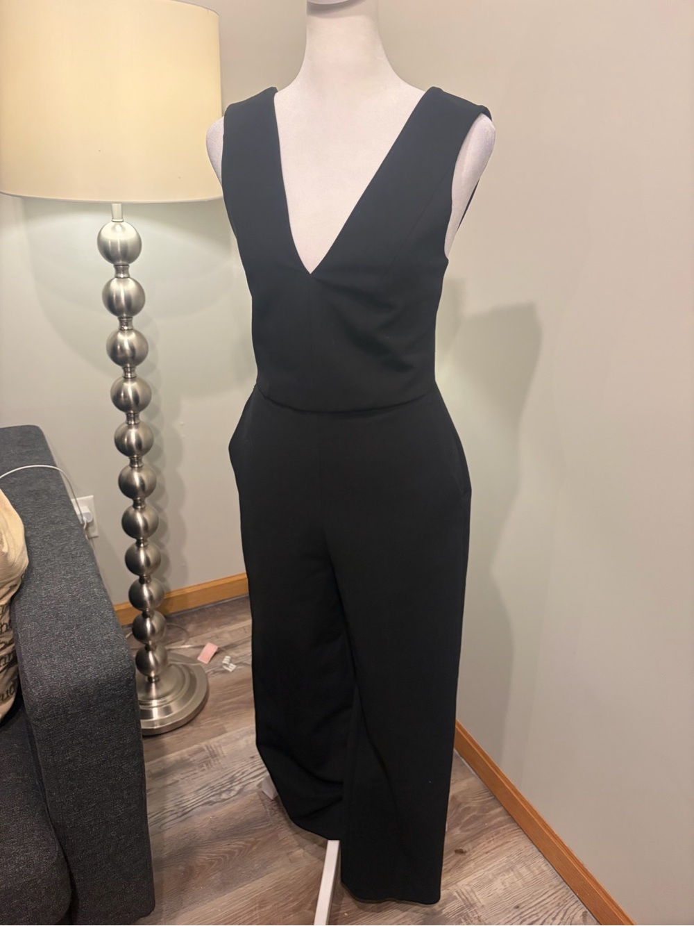 Club Monaco Black Sleeveless V-Neck Wide-Leg Jumpsuit